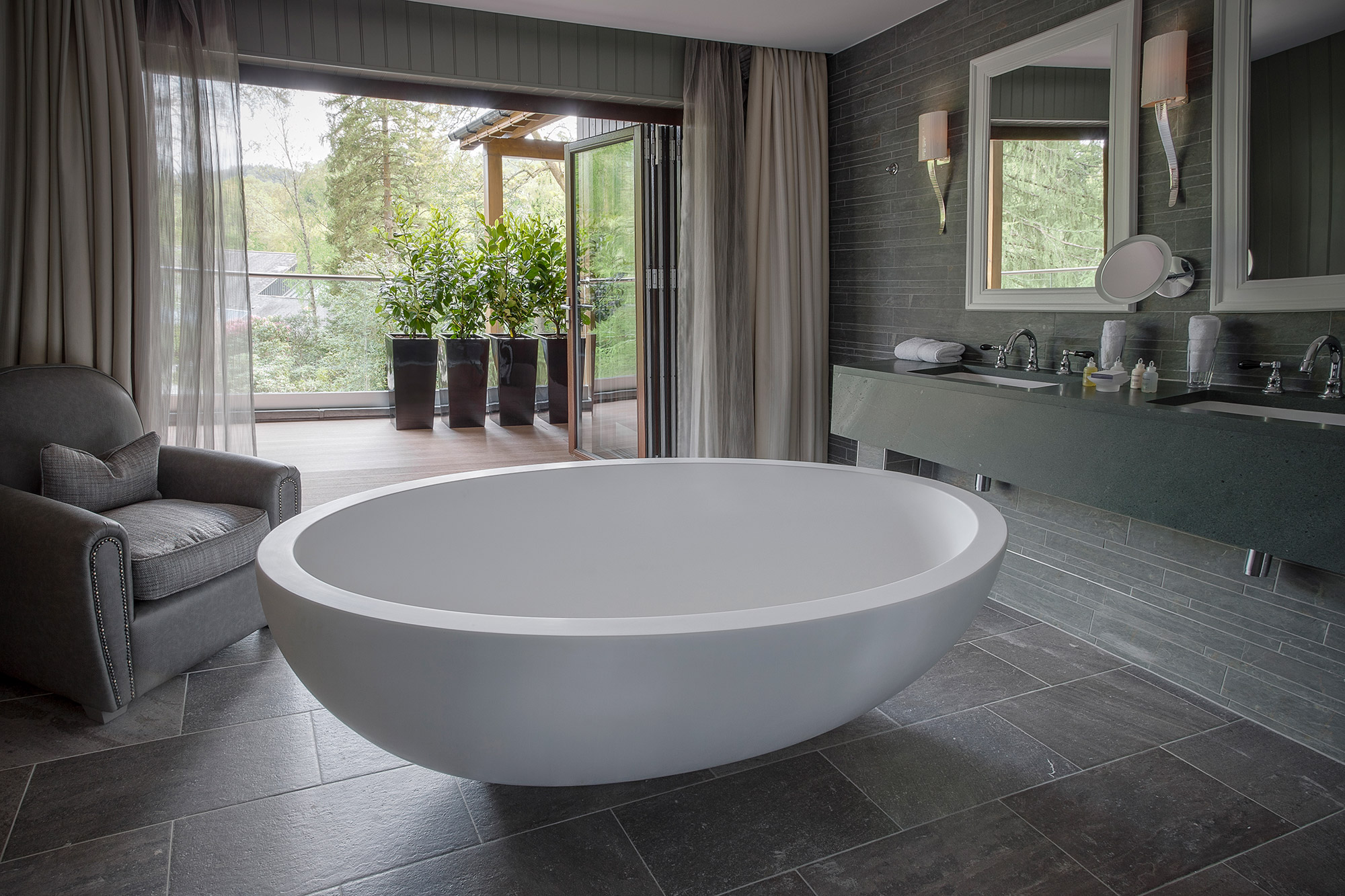 brimstone-hotel-spasuite_ss_bath
